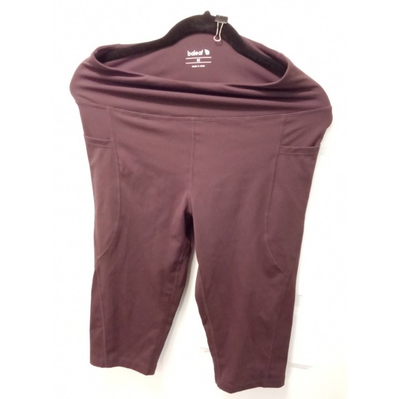 BALEAF Capri Leggings for Women Knee Length Dark Brown Med - Picture 1 of 5